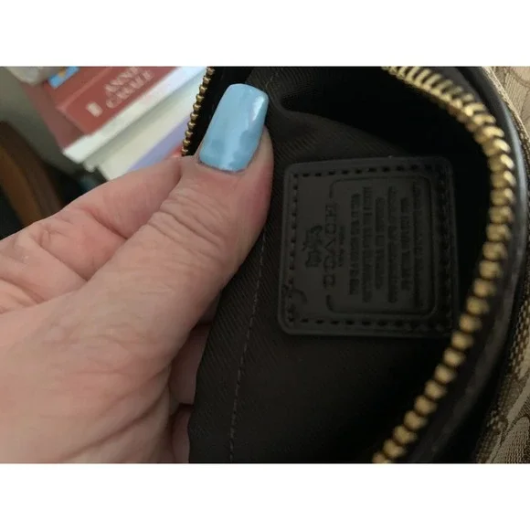 Coach Canvas Signature Cross Body Brown and Tan NWT - Picture 4 of 5